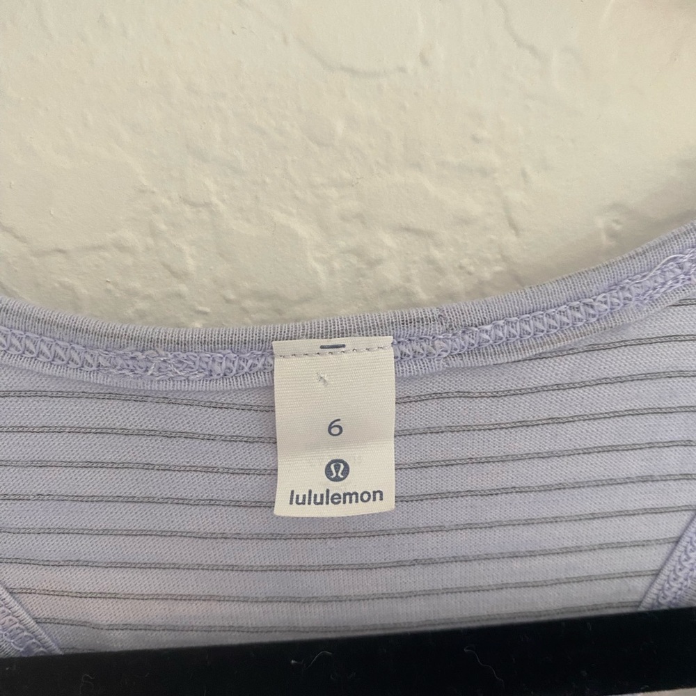 Lululemon Razorback Tank Top Size 6 - Picture 6 of 6